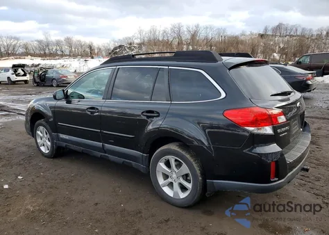 2013 Subaru Outback 2.5I Premium z USA, uszkodzony, nr VIN 4S4BRCGC3D3279637